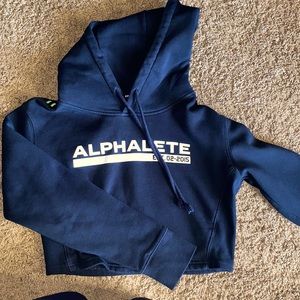 Alphalete cropped hoodie medium